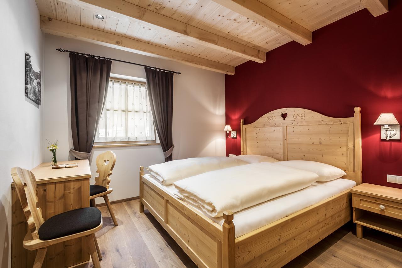 Pradel Dolomites Vila San Martino in Badia Exterior foto